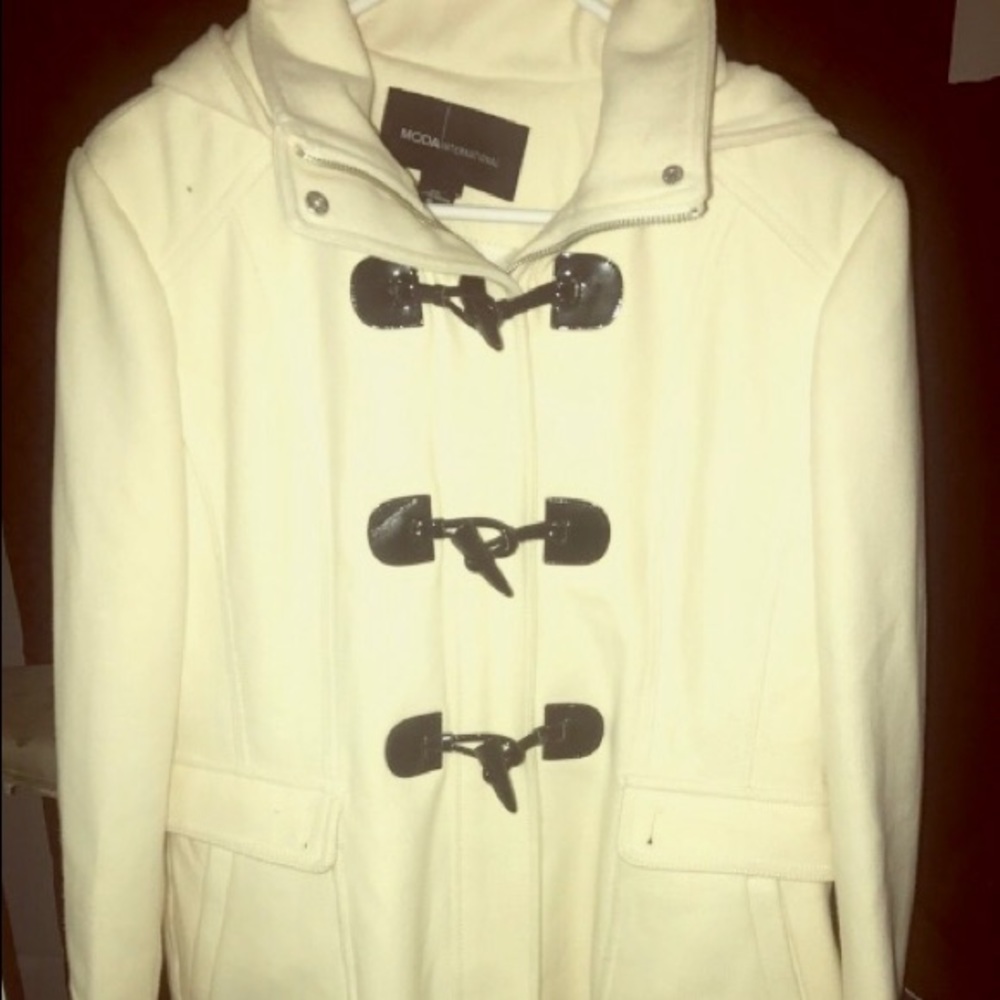 Moda International Cream Peacoat Never worn